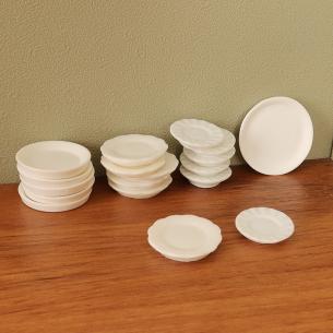 Dollhouse Miniature Tableware Set – Plates, Bowls & Cups | 1:12 Food-Play Dish Assortment – Bulk Wholesale OEM