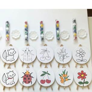 Round Circle Canvas Paint Kit with Wooden Easel – 15cm Large Circular Art Panel Set (Cat, Ladybug, Cherries, Berries & Floral)